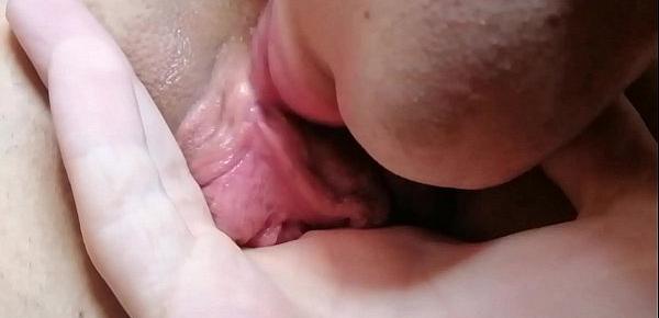  Close up pussy licking and real woman orgasm